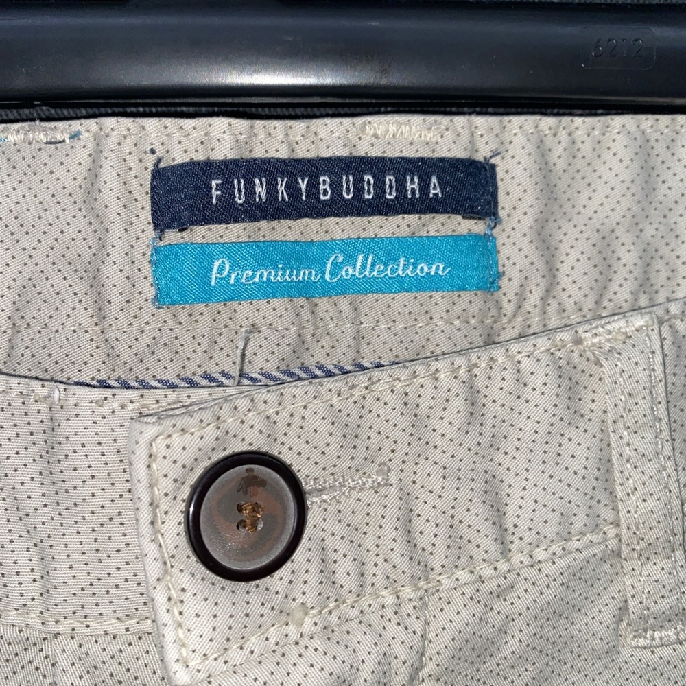 Funky Buddha Premium Collection Chino Pants 32x32 Mens Khakis Stretch Slim Fit - Picture 2 of 16